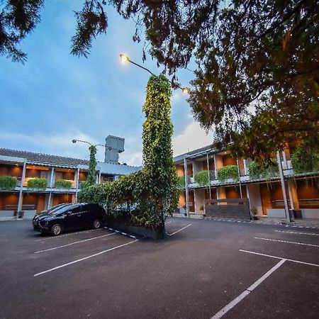 Hotel Nyland Pasteur Bandung Exterior foto